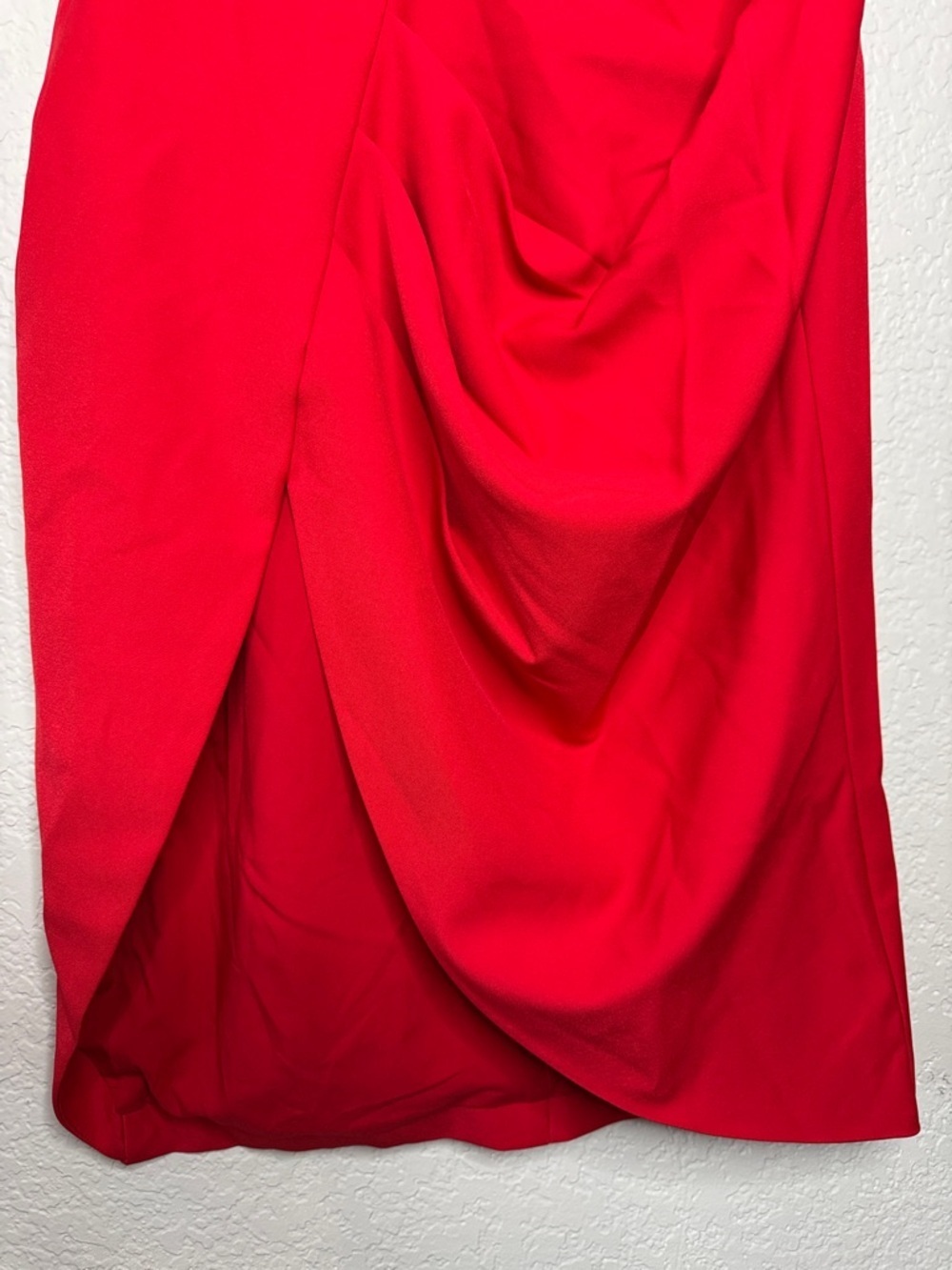 NWT Lavish Alice Pleated Bardot Midi Dress Red 12 Large Slit Off the Shoulder - Picture 4 of 9